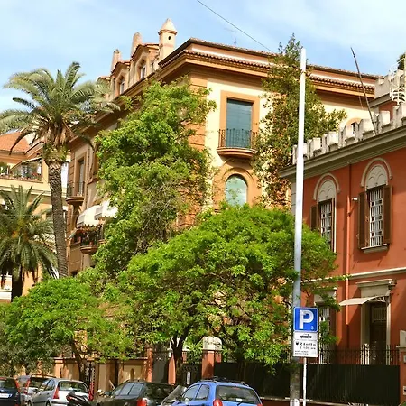 Maison Chiro' לינה וארוחת בוקר 2*